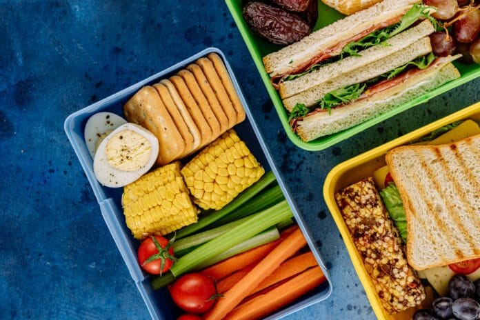 Lunchbox do pracy na 3 dni – jak zaplanować gotowanie, by zaoszczędzić czas